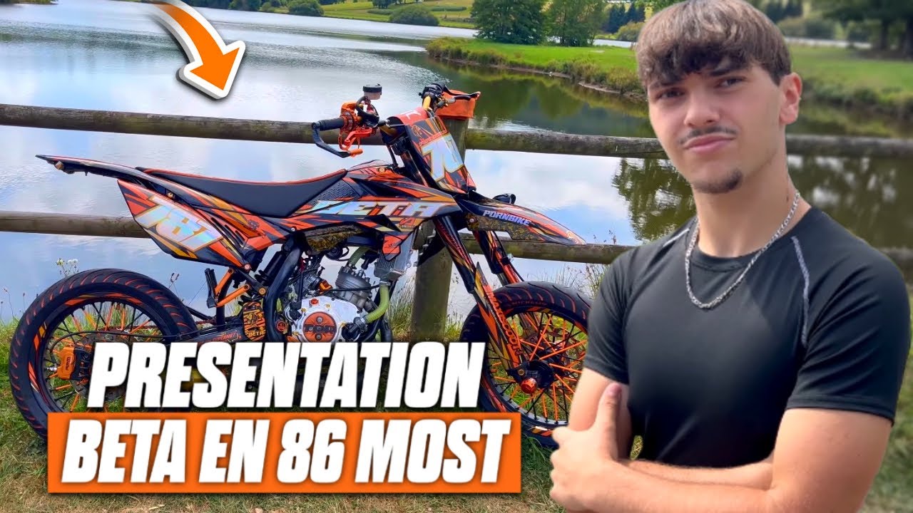 Il nous pr&eacute;sente sa 50cc full pr&eacute;par&eacute;e ! (il fr&ocirc;le l'accident 😬)