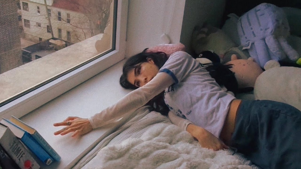 okayceci - lonely (visualizer)