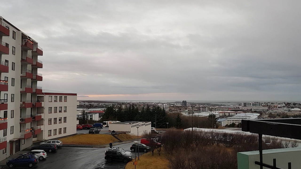 Reykjav&iacute;k Brei&eth;holt timelaps