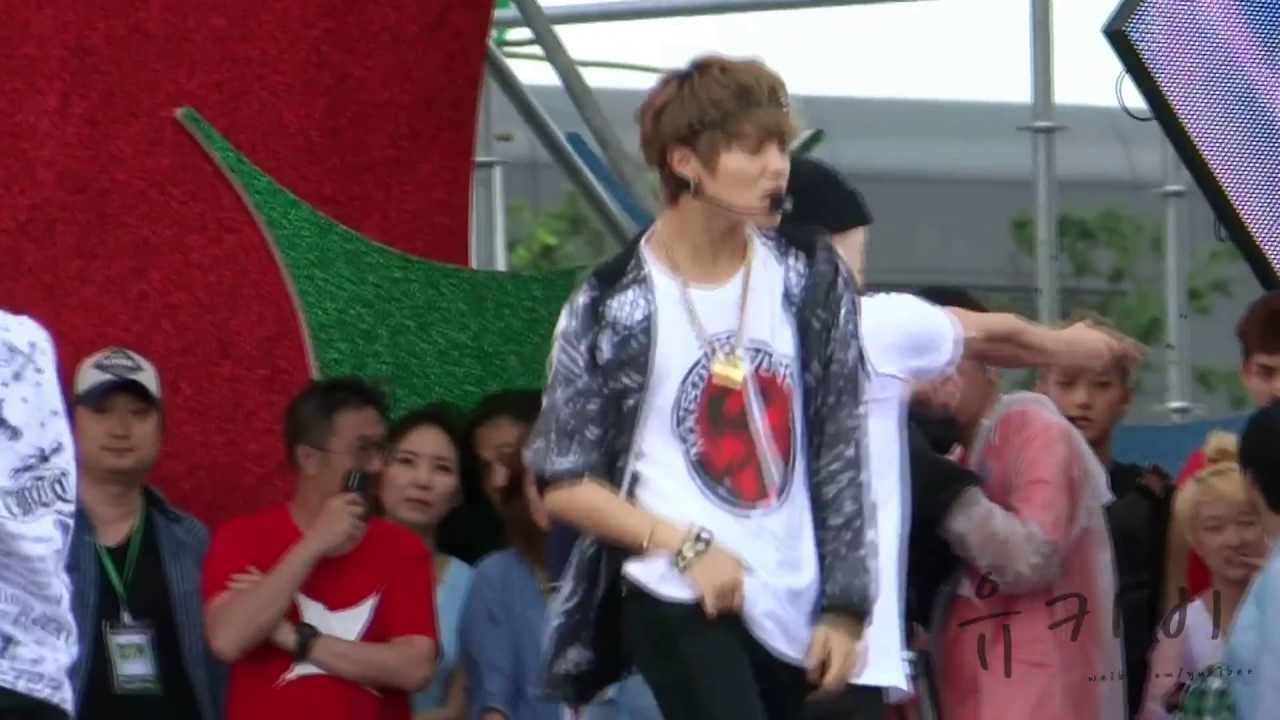 130701 HK Dome Music Festival - Trap (Taemin focus)