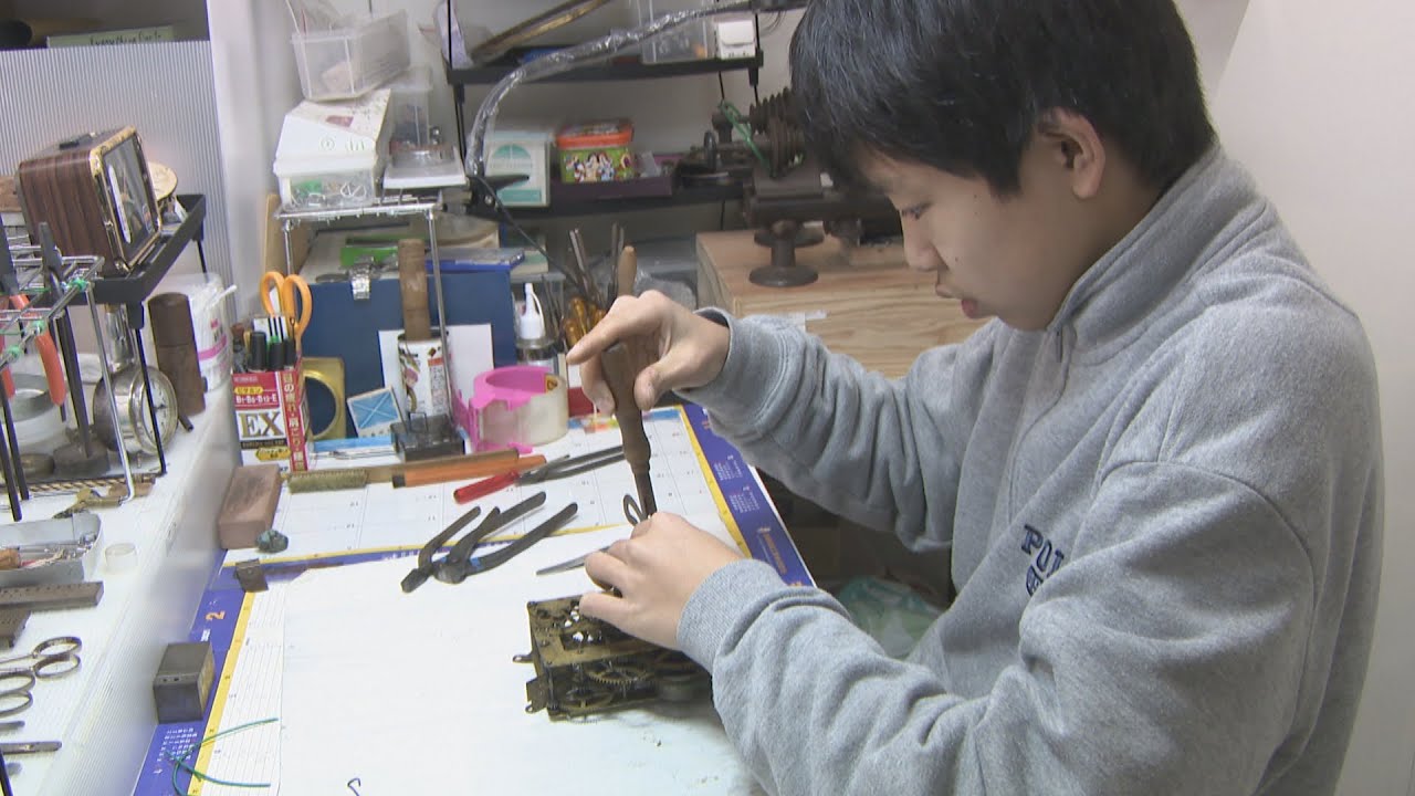 【特集】「博士ちゃん」でも紹介　大人顔負けの技術で時計を修理する中学生　95歳の「友人」も応援　岡山・倉敷市