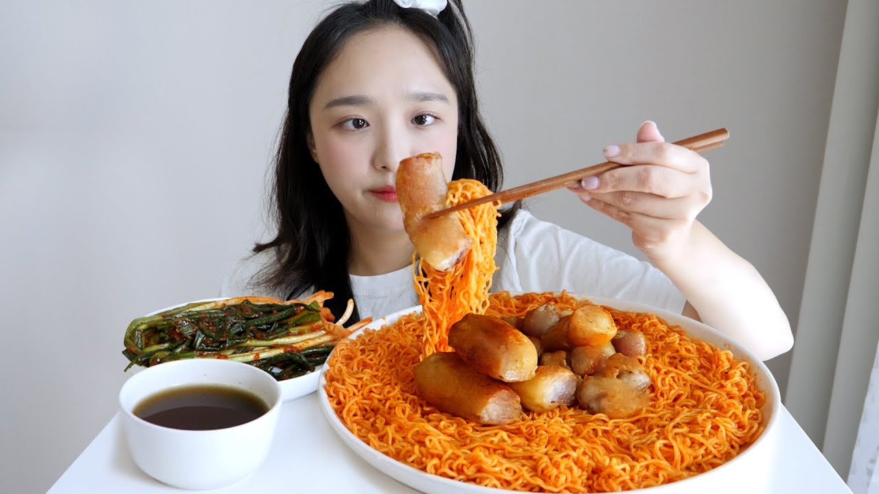 육즙 통통한 대창 먹방+팔도비빔면 ft.파김치🤤🧡날이 더워지고있다.먹어야한다 REALSOUND MUKBANG|Grilled Beef intestines,Paldonoodles