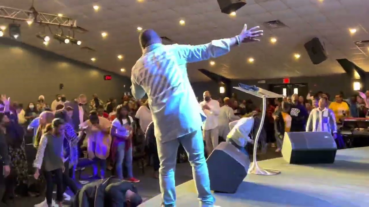 Crazy Praise Break at The Harvest Tabernacle Church!!! 3/20/22