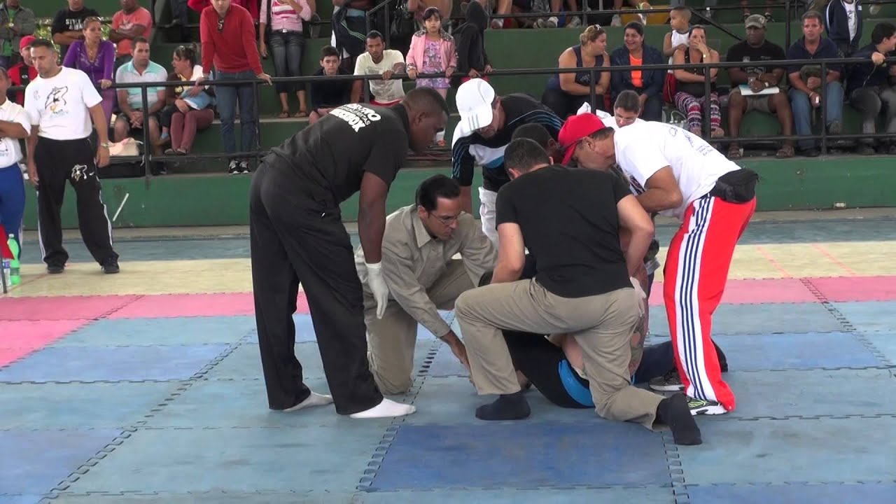 185lbs JKB Fighter at KANSEN RYU (MMA) OPEN HAVANA CUBA NOVEMBER 2014.