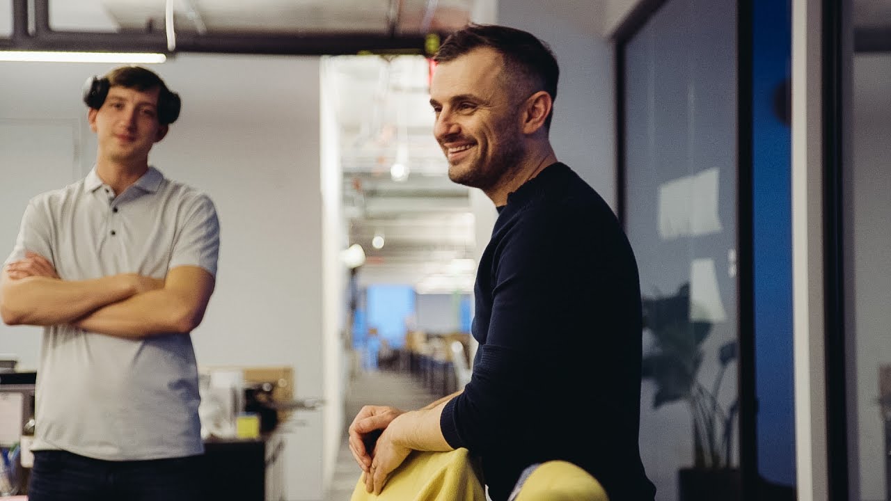 ПЕРЕСТАНЬТЕ ЗАБОТИТЬСЯ О ТОМ, ЧТО О ВАС ДУМАЮТ ЛЮДИ | DailyVee 225