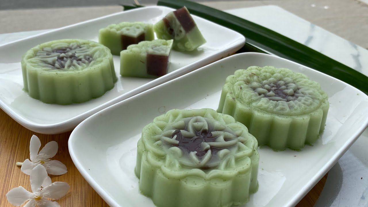Pandan And Red Bean Agar-agar Mooncake Without Rock Sugar( Less Sweet)