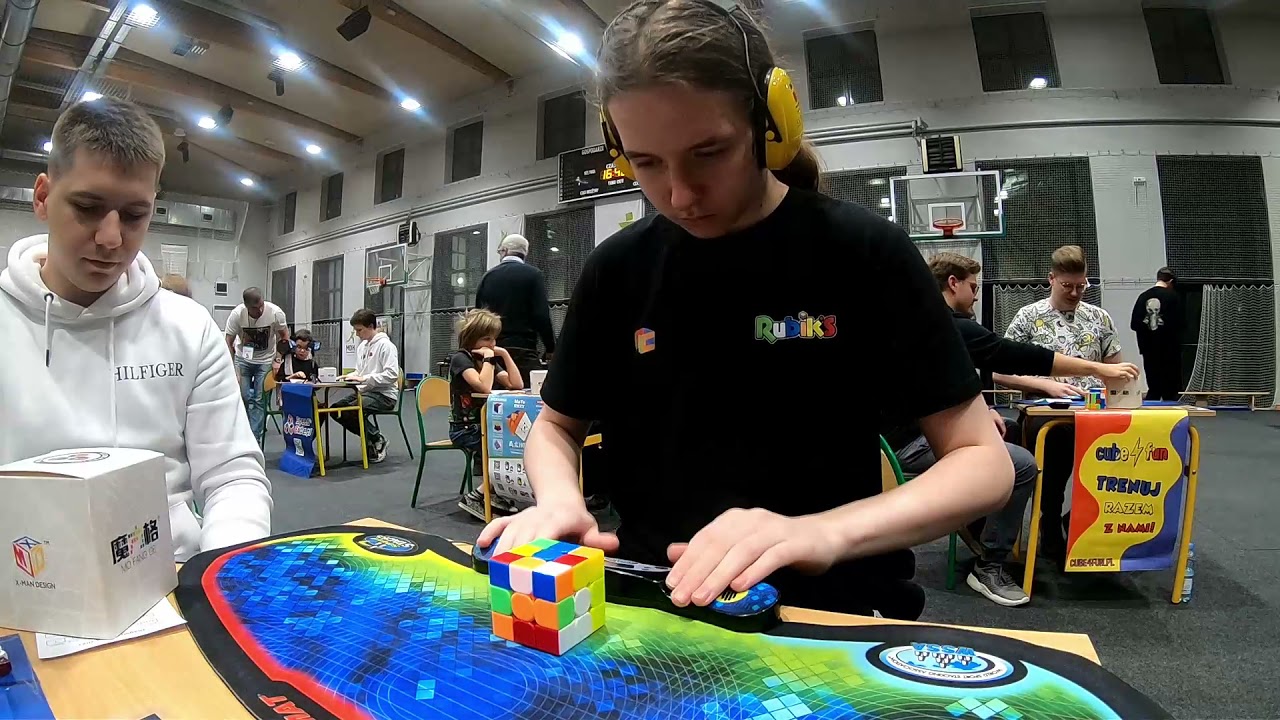 5.62 Rubik's Cube Average (best counting time ever)