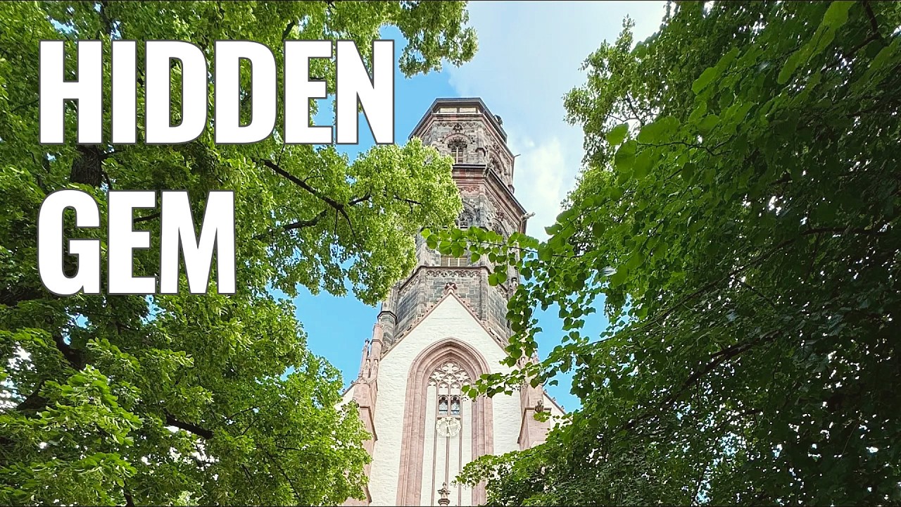 Touring inside St. Johannis Church (Johanniskirche) Göttingen