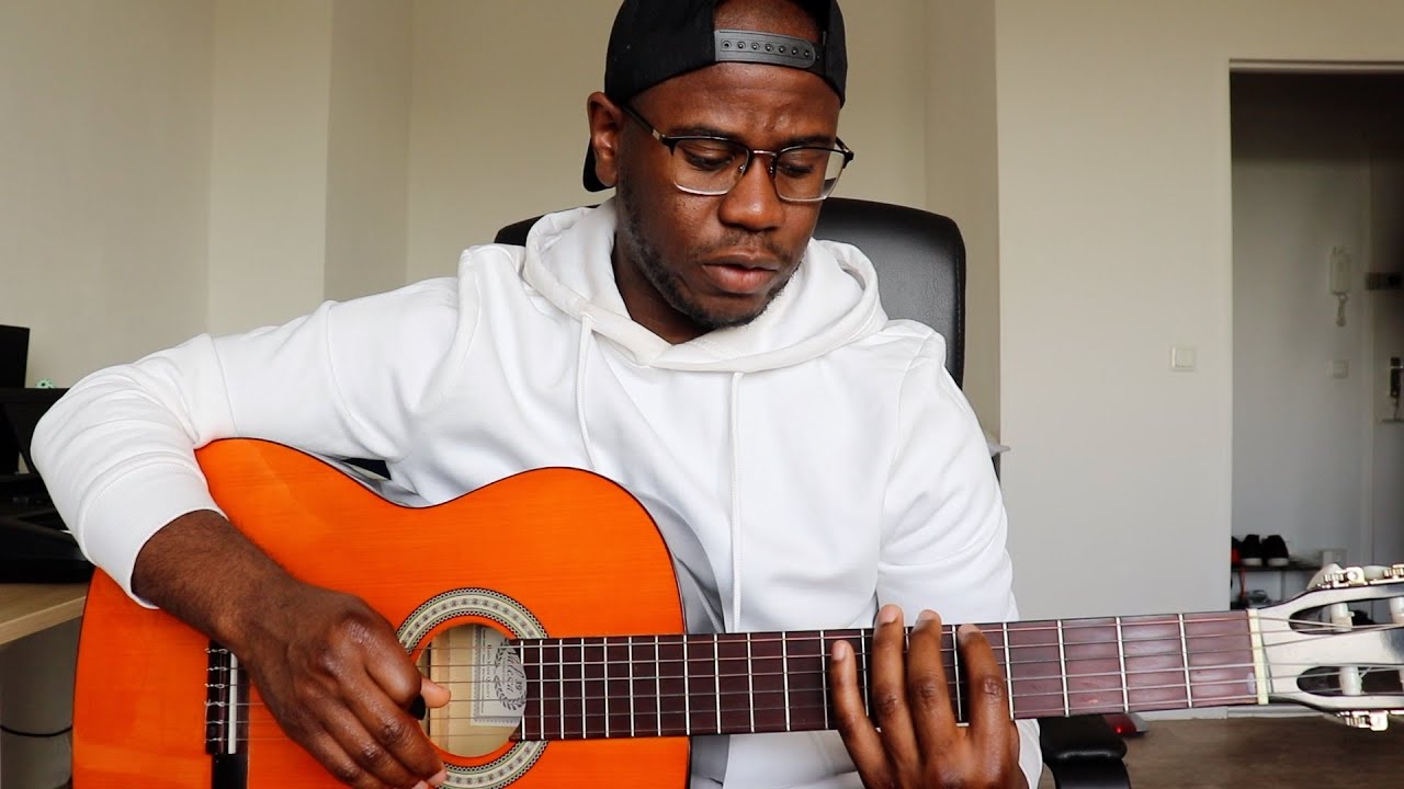 Struggling with the F Chord on the Guitar? A bit of Music Theory might be what you need. Start here!