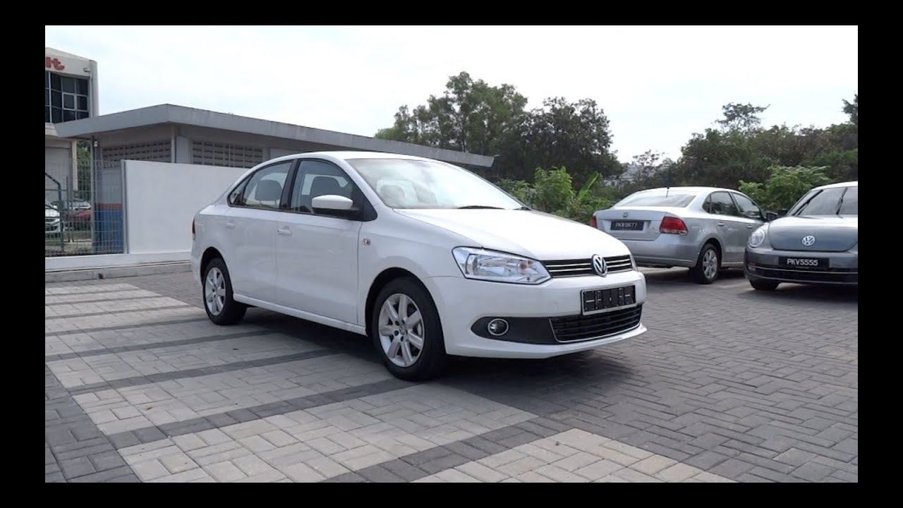 2014 Volkswagen Polo Sedan 1.6 Start-Up and Full Vehicle Tour