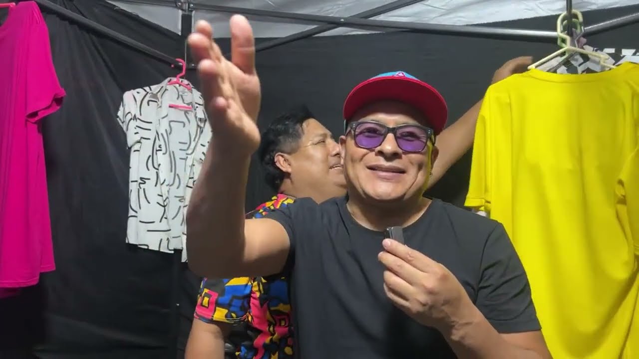 Mostrando el camerino y como viven los especiales , mostró enamora a Marleny 😂🇵🇪