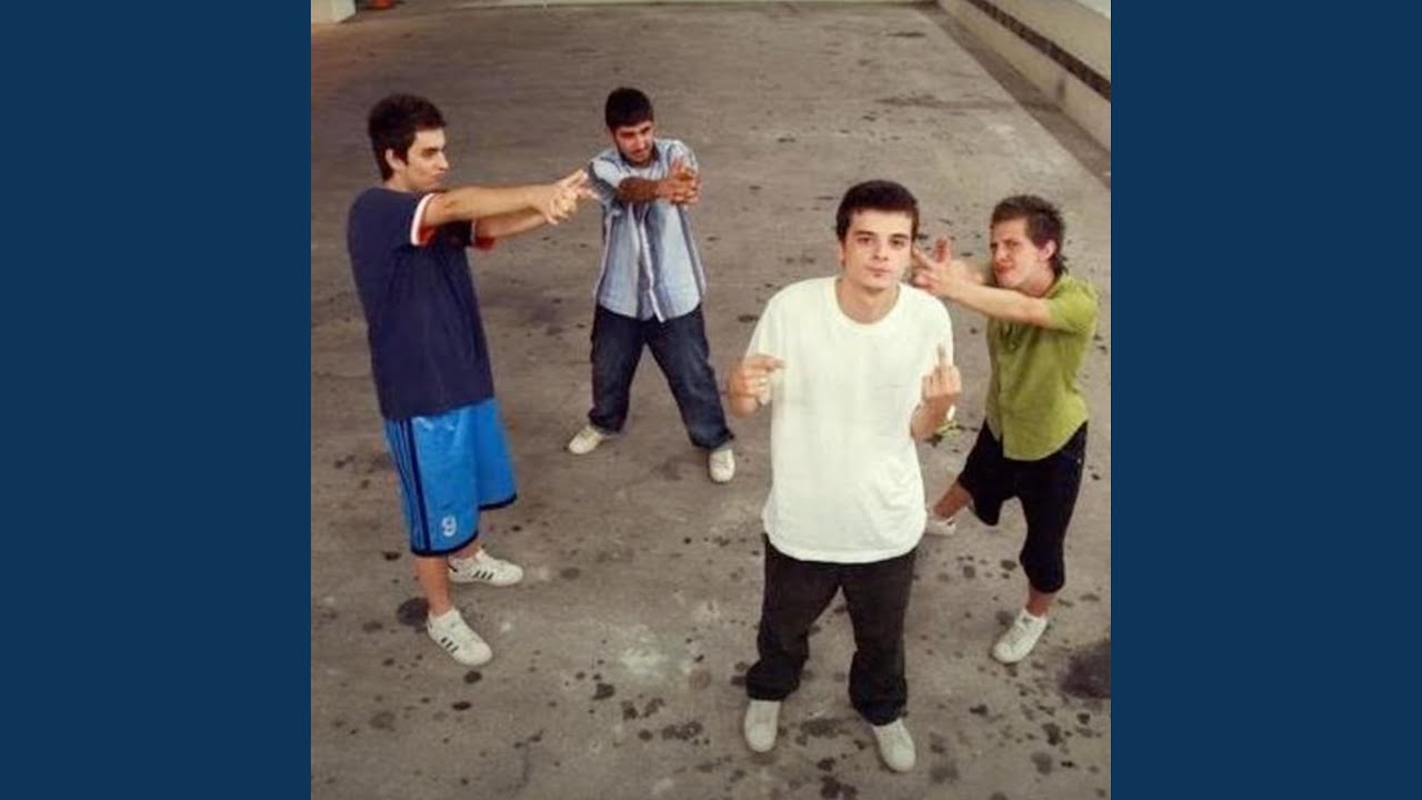 Çok Uzaklardasın