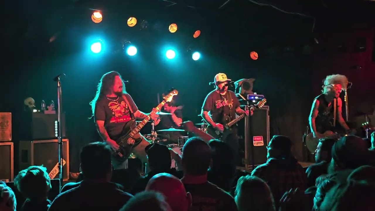 Black stone cherry( When the pain comes )