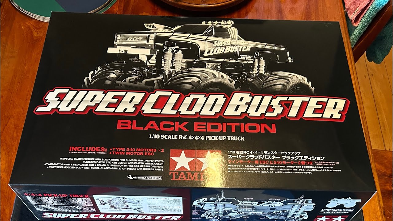Tamiya Clod Buster Black Edition - Unboxing and building 