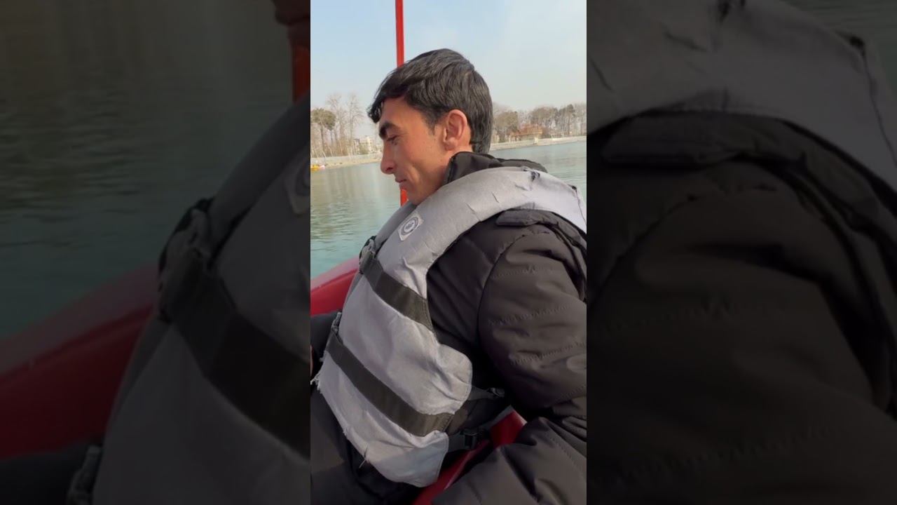 عید محمد سعیدی همراه با پدرش استاد سید محمد محمدی آهنگ محلی غوری نمی زیبد مرا لایک و سبیسکرایب کنید