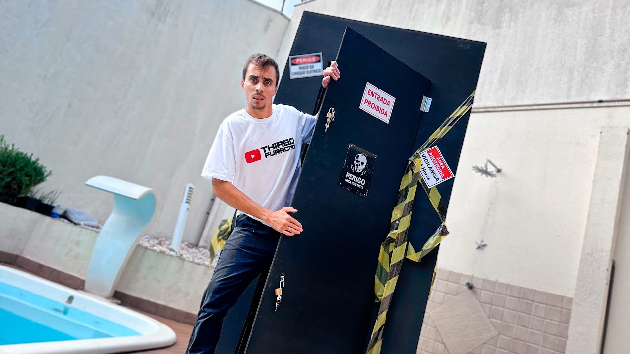 PEGUEI O THIAGO FURACAO NO FLAGRA DENTRO DA CAIXA MISTERIOSA