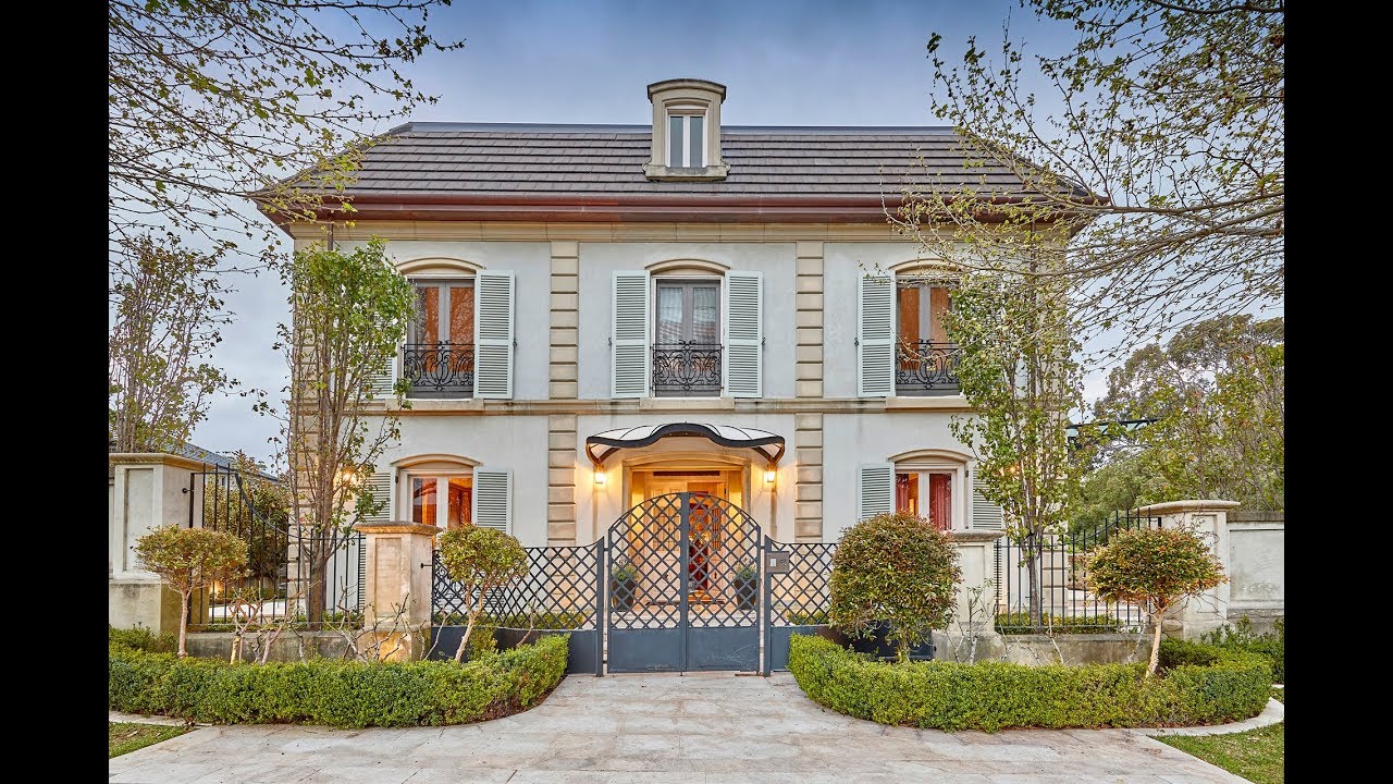 61 Hobbs Avenue, Dalkeith Western Australia 6009