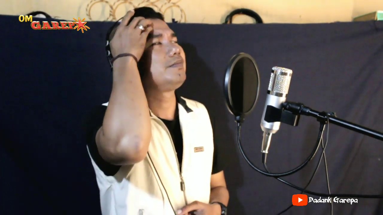 Terhanyut dalam kemesraan Cipt, Fauzi Bima - (Arassah Colpak) By Dadank Garepa