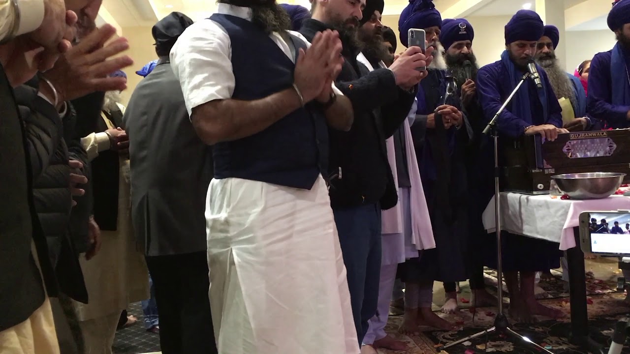 Aarti Aarta Mishal Shahida Tarna Dal Harian Belan Gurdwara Baba Budha Ji Hamilton Canada