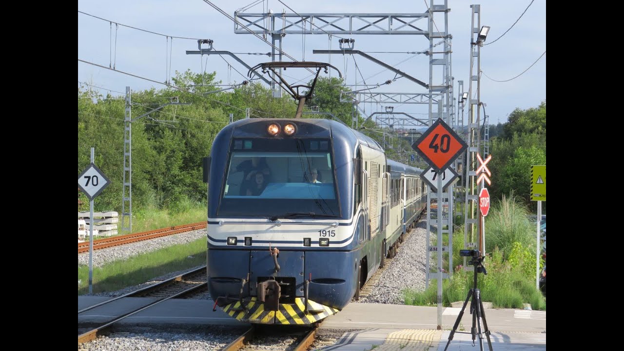 Renfe Feve Transcantabrico Gran Lujo por Mogro