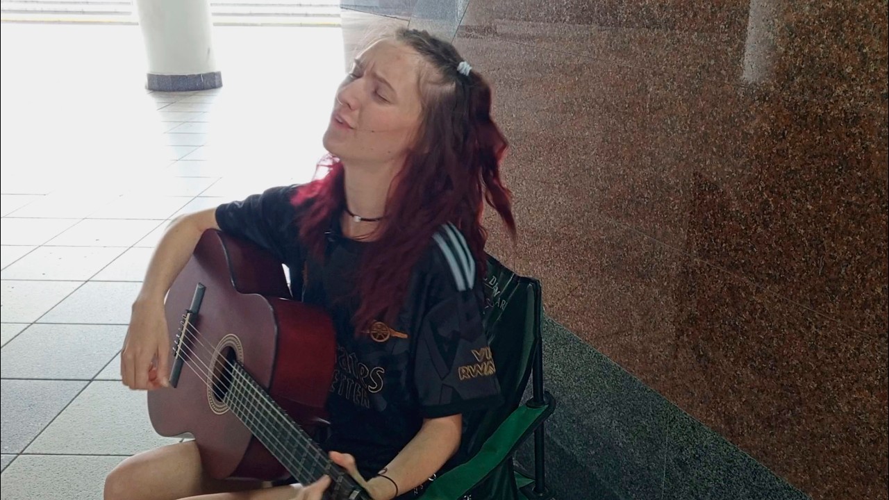 Пою в переходе Radioactive (Imagine Dragons)