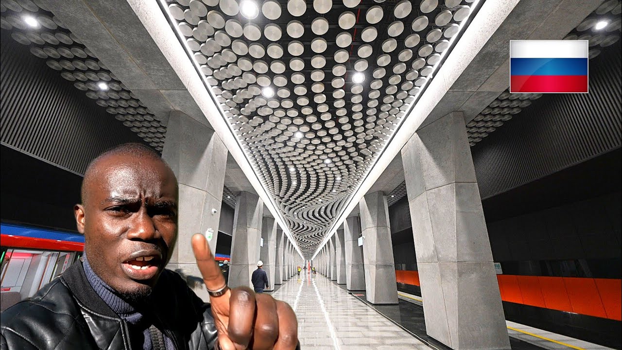 WHY IS MOSCOW METRO AN UNDERGROUND PALACE??