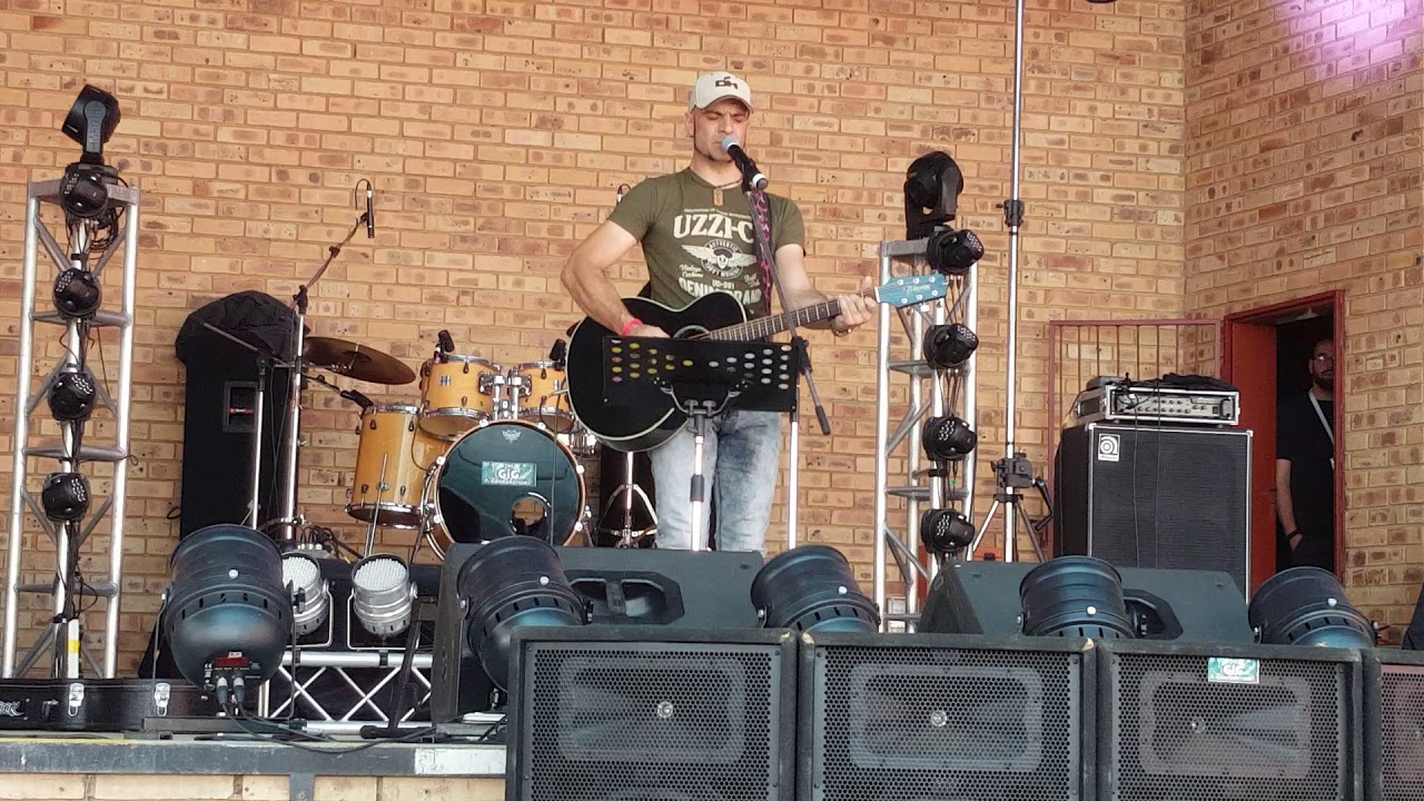 Hand Upon My Shoulder (Cover by Duane Louw) AARDKLOP 2017