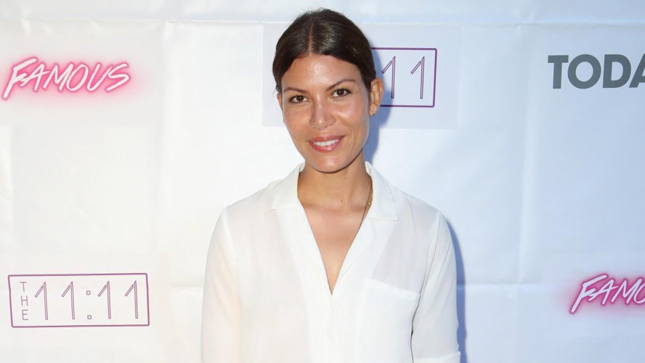 Actress at Weinstein Trial Says He Pushed for a Threesome