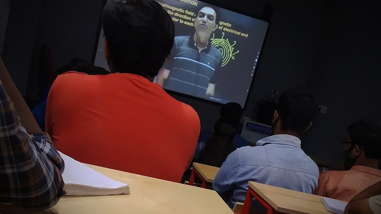 Faisal sir op reply to student 🤣 | funny clips of hybrid center