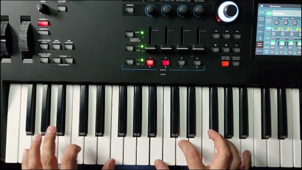 Hotel Calfornia - arpeggio iniziale suonato su Yamaha Modx