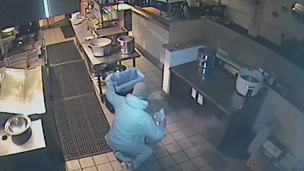 Burglar falls through ceiling at Southern California restaurant