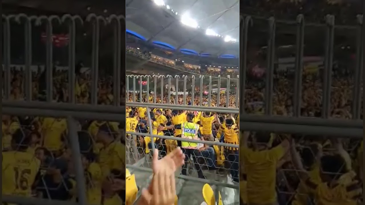 Video Amatir Kericuhan Antar Suporter TIMNAS MALAYSIA vs INDONESIA || Kualifikas Piala Dunia 2020