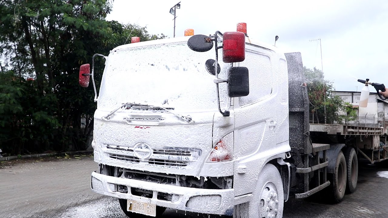 Cuci Truck Kontainer Tanpa Sentuh (dengan Active Foam Truck) | Touchless Shampoo