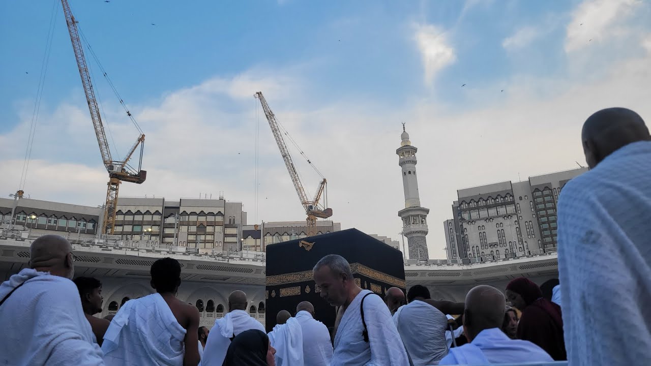 Sheikh Badr Al-Turki Leading Prayer in Masjid Al-Haram 