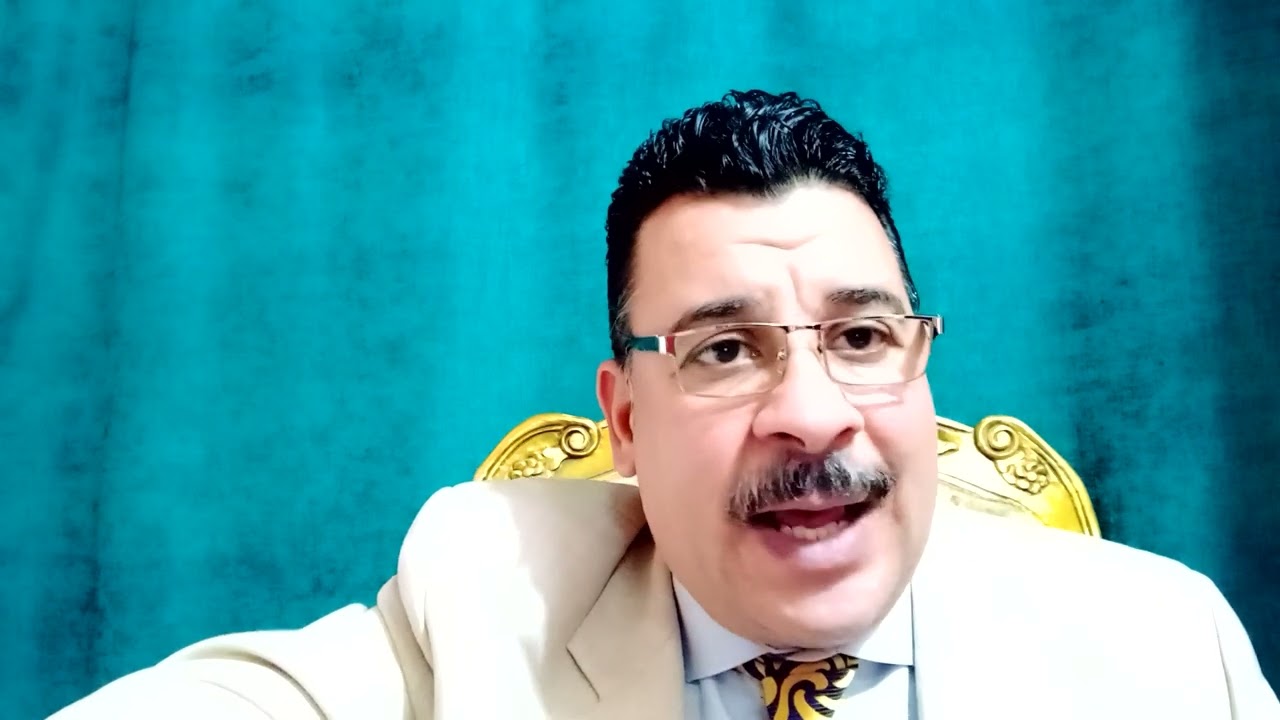 اللى شتمنى على الواتس وهددنى أوبعت لى صور مخلة أأخذ حقى منه إذاى وهل لازم أحتفظ بذلك على موبيلى .