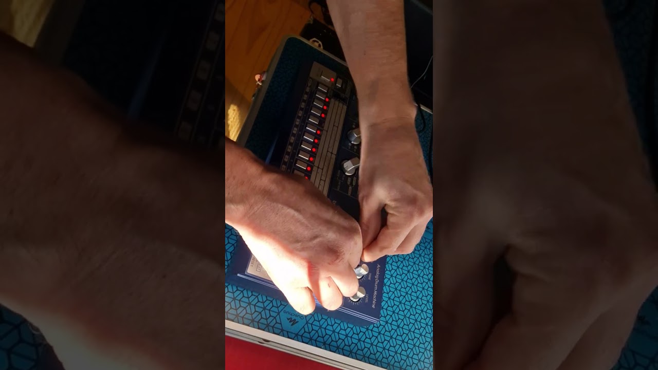 Behringer RD-6 first jam _ doQtor ThomiX
