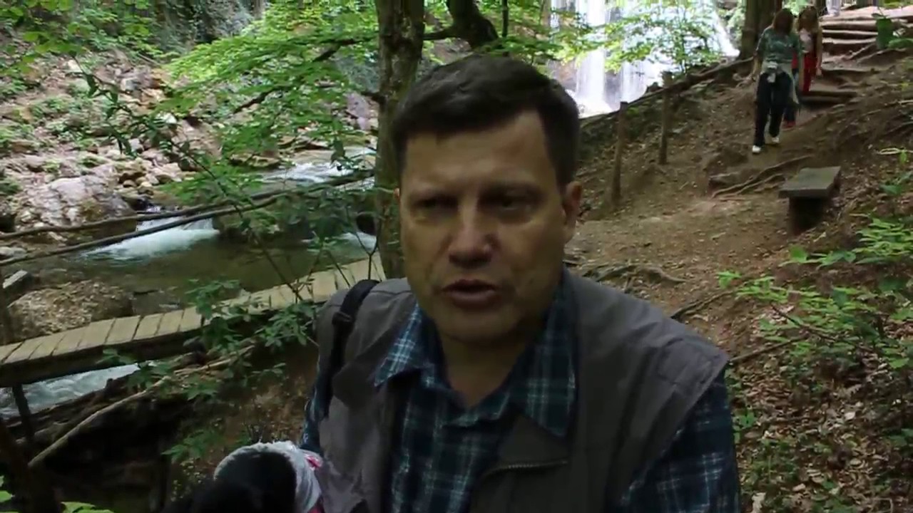 Анекдот у водопада