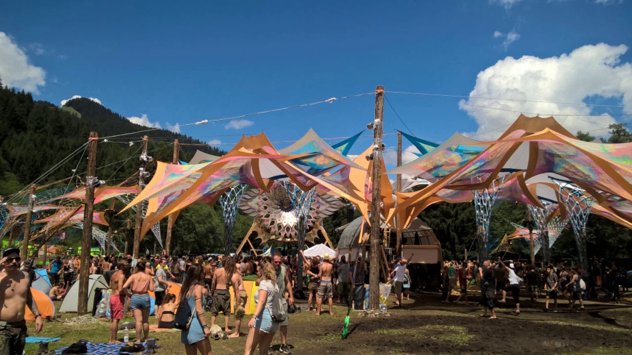 Klopfgeister (DJ Set 2011) Mom, lemme sleep 5  minutes more