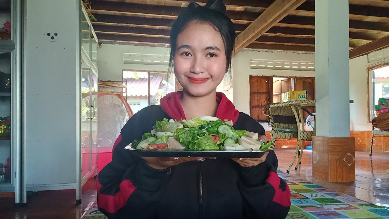ยำสลัดแสนอร่อย มากินด้วยกันนะคะพี่ๆfc🥬🥰