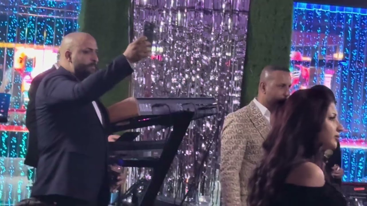 جديد وعاجل وحصري حفل الفنانة العراقية ساجدة عبيد في مدينة مالمو السويد شعر شعر يمين شمال فوق فوق