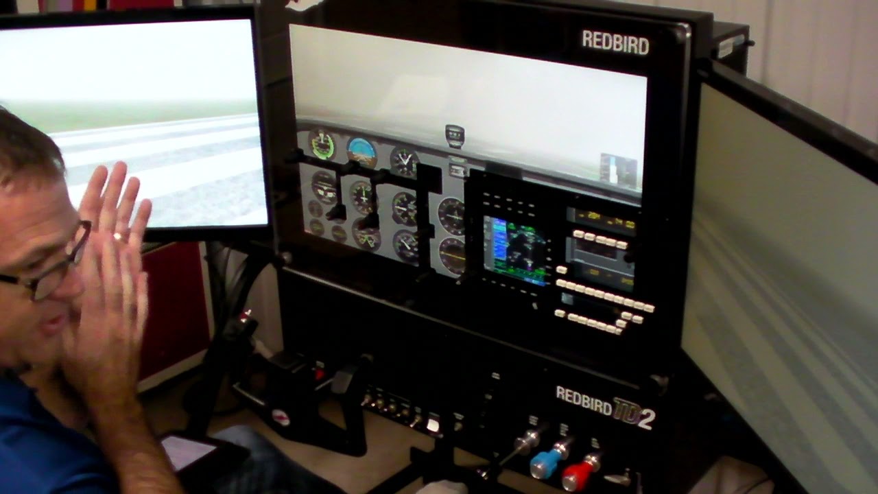 Redbird TD2 Simulator with near zero visibility approach in a Cessna 182RG