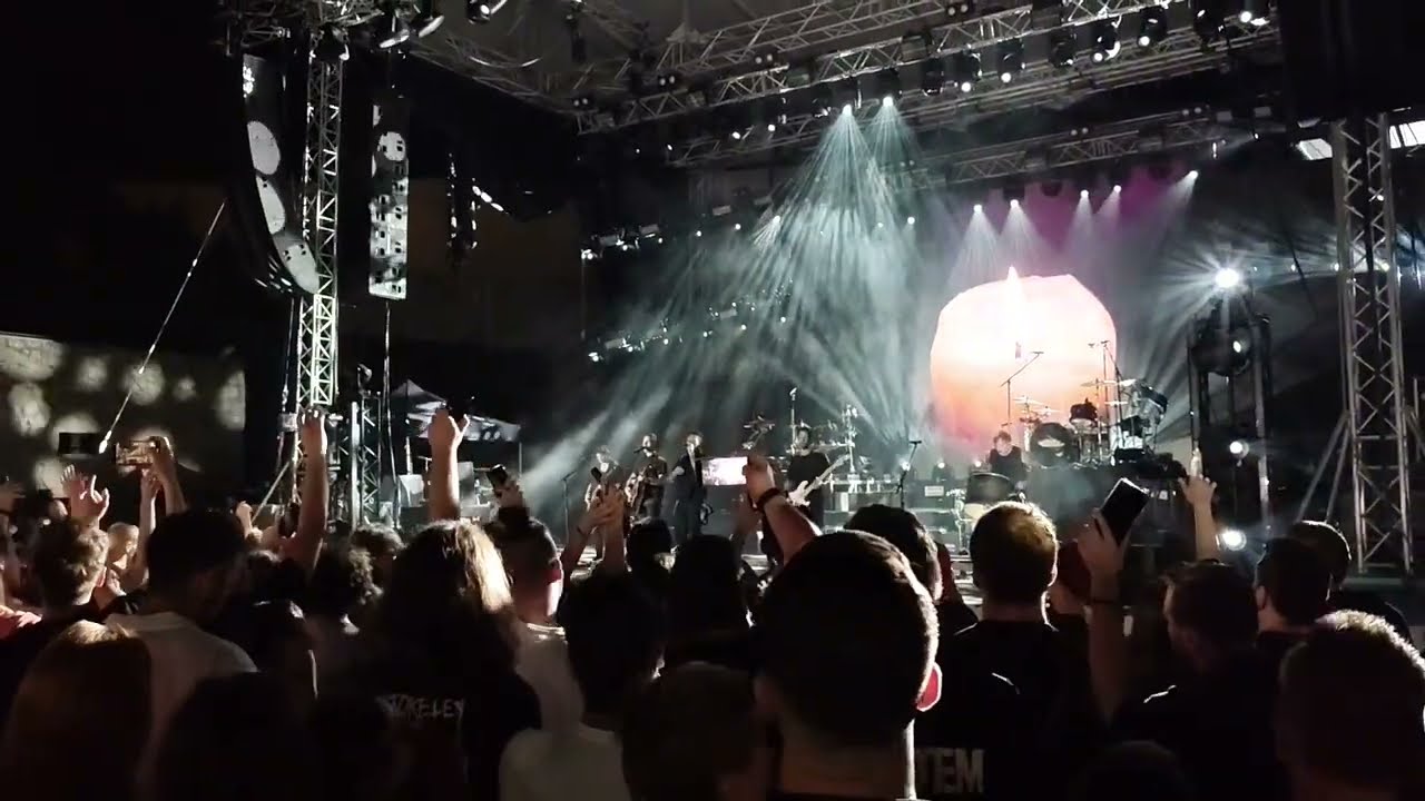 Papa Roach - Speech + Leave a Light On (Talk Away the Dark) (Live in Opatija 2025)