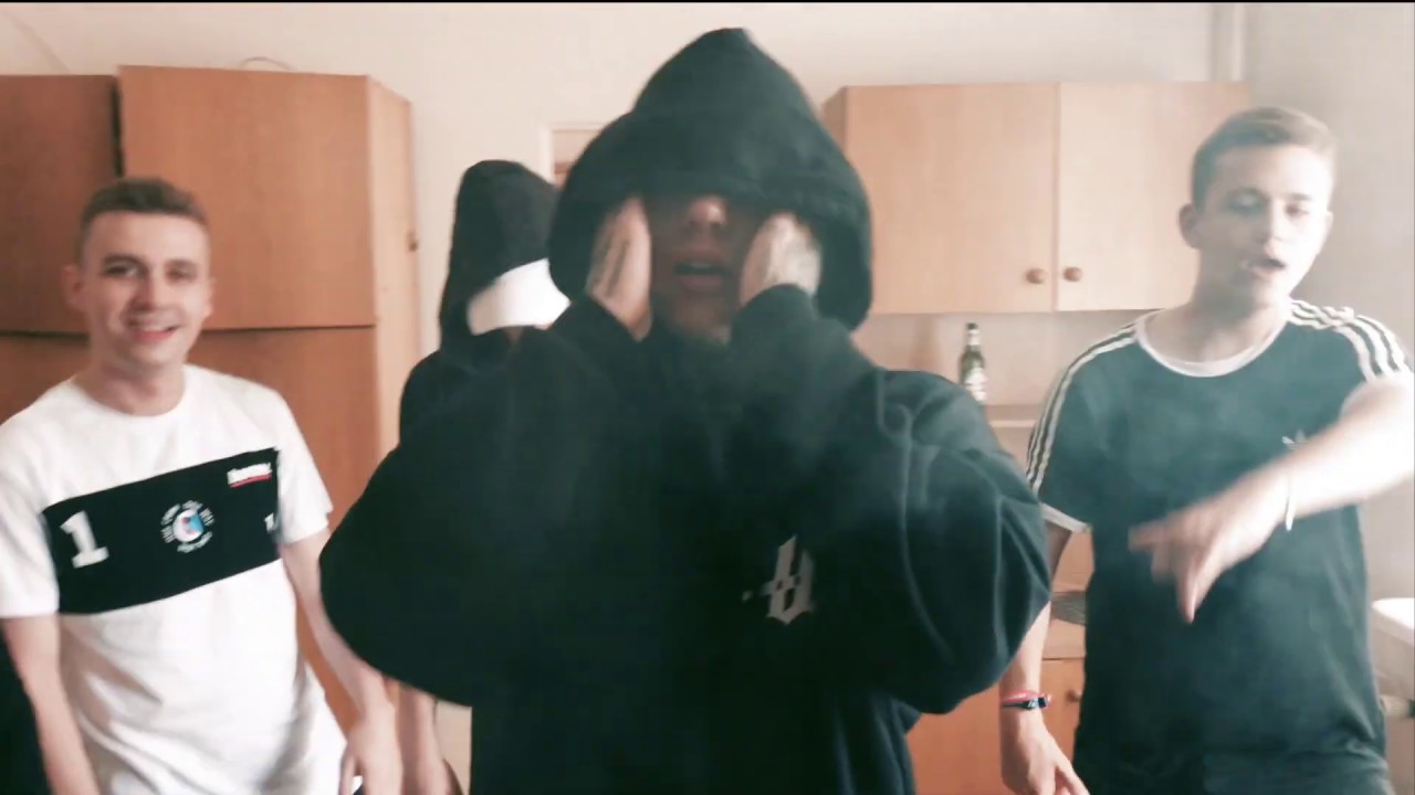 Kwas - Na Mnie (prod. Tomπ) [Official Video]