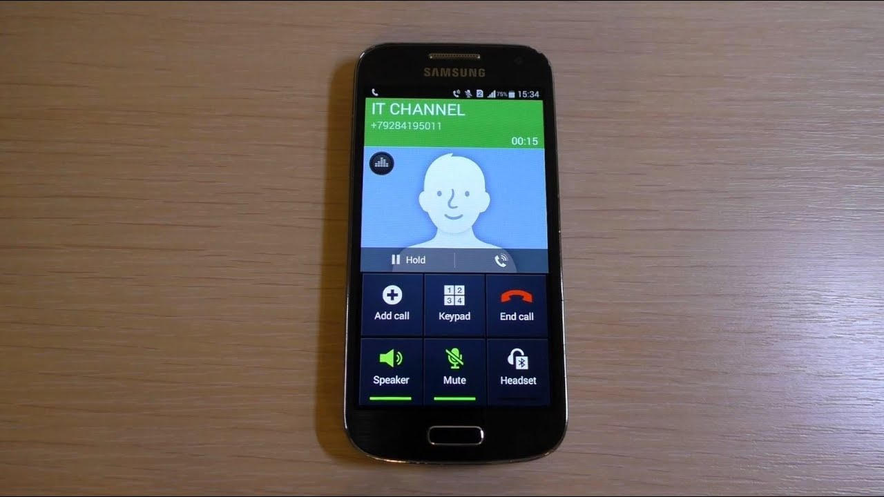 Samsung Galaxy S4 mini Over The Horizon Incoming Call