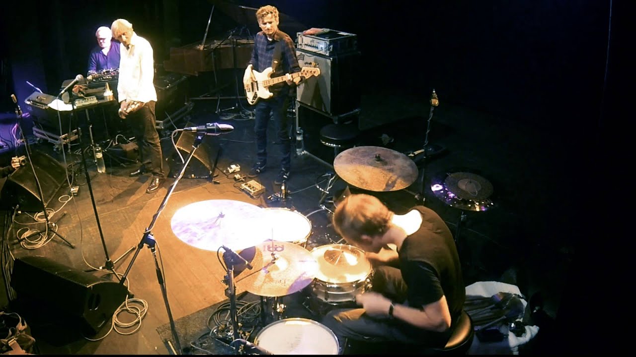 Arthur Hnatek drumsolo on The Dawn (Erik Truffaz Quartet)