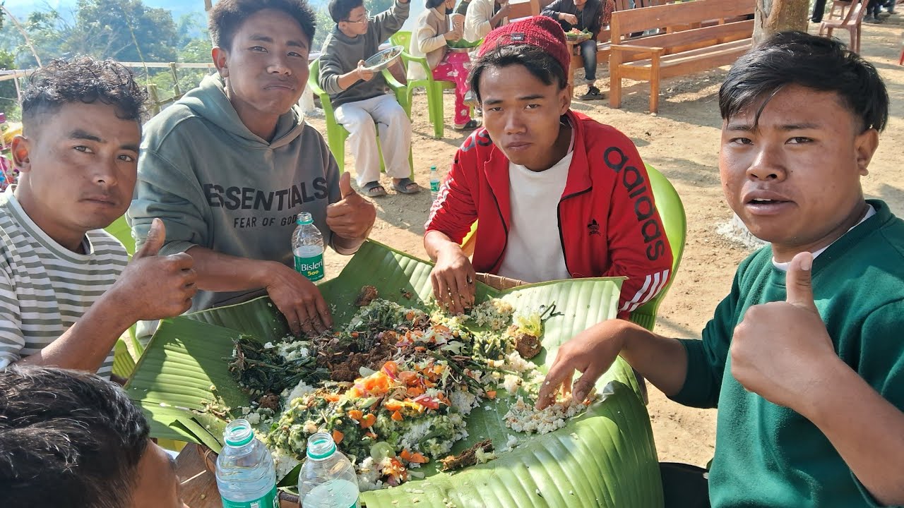 MUKBANG 