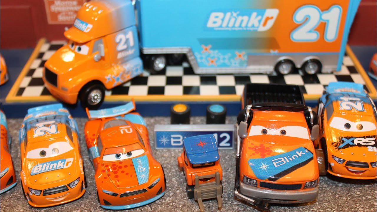 Mattel Disney Cars Team Blinkr (Speedy, Pitty, Next-Gen, Crew Chief, Hauler) Piston Cup Teams Ep. 8