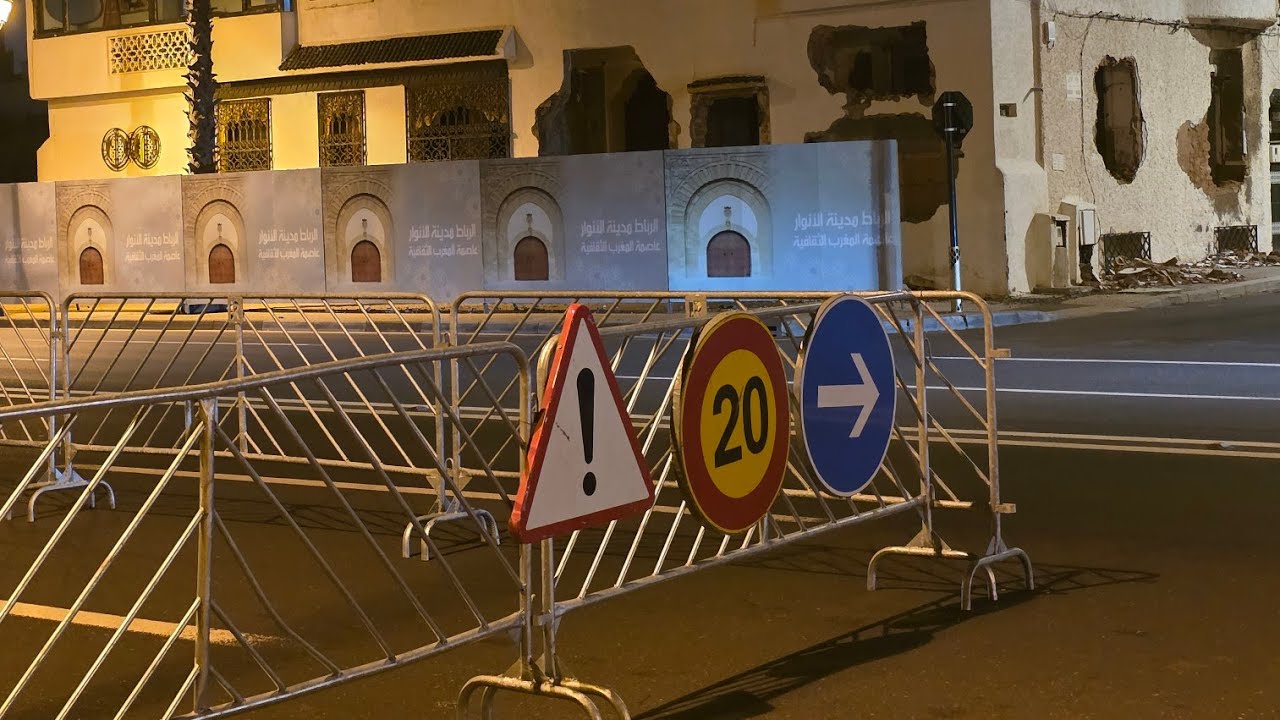 مباشرة من العاصمة الرباط عملية هدم كبيرة وإجراءات إحترازية بالطريق الساحلية البحر هايج بزاااف🤲🤲