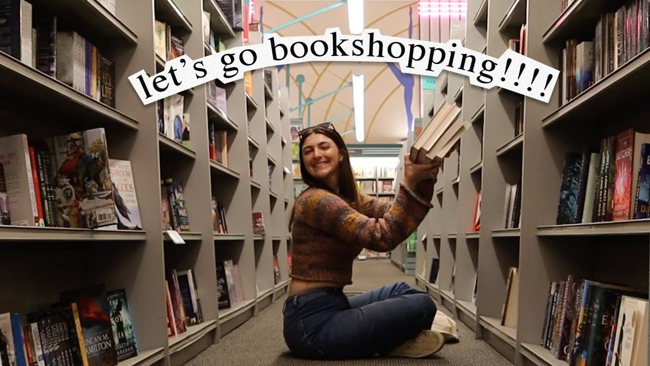 book shop with me! 📚 (hiking, book haul, and cleaning my apartment)