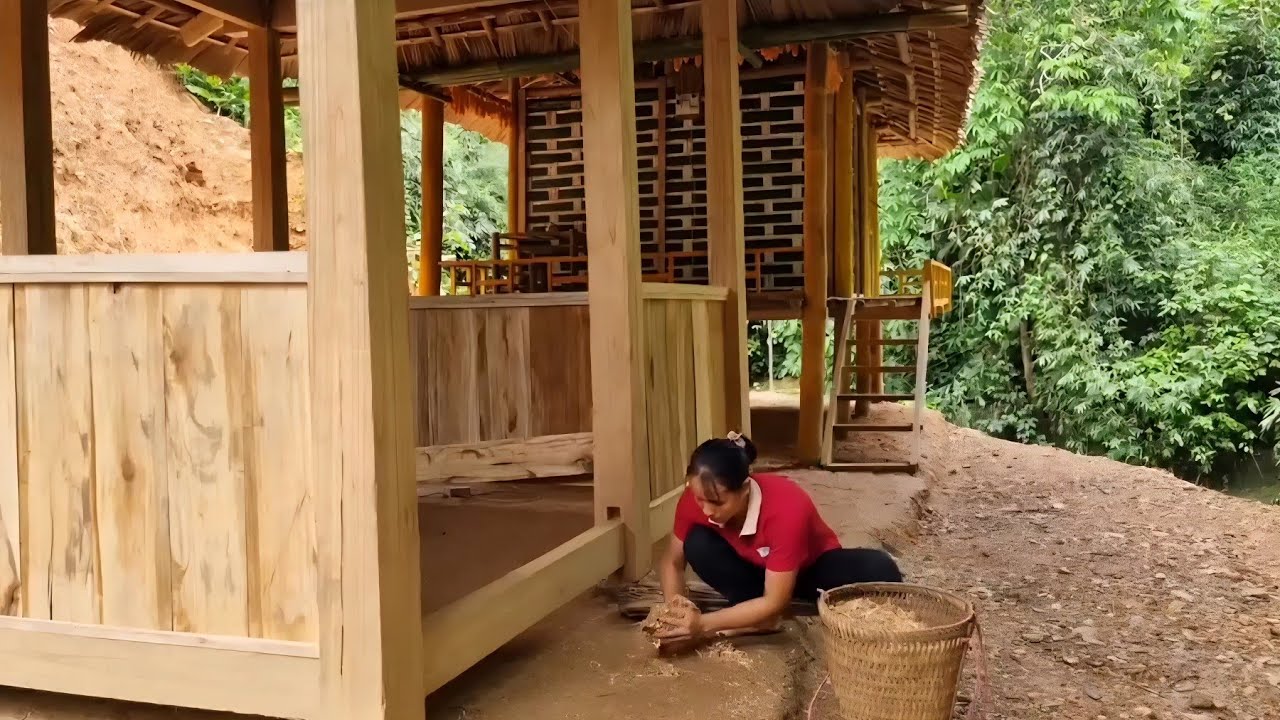Girl makes complete wooden kitchen wall | L&yacute; Thị Viện